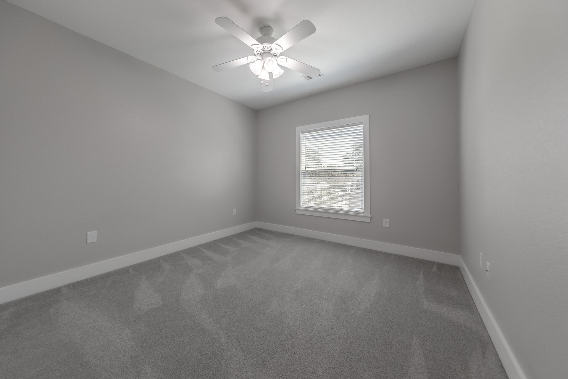 CALHOUN S/D DESTIN LOT 7 BLK B - Residential