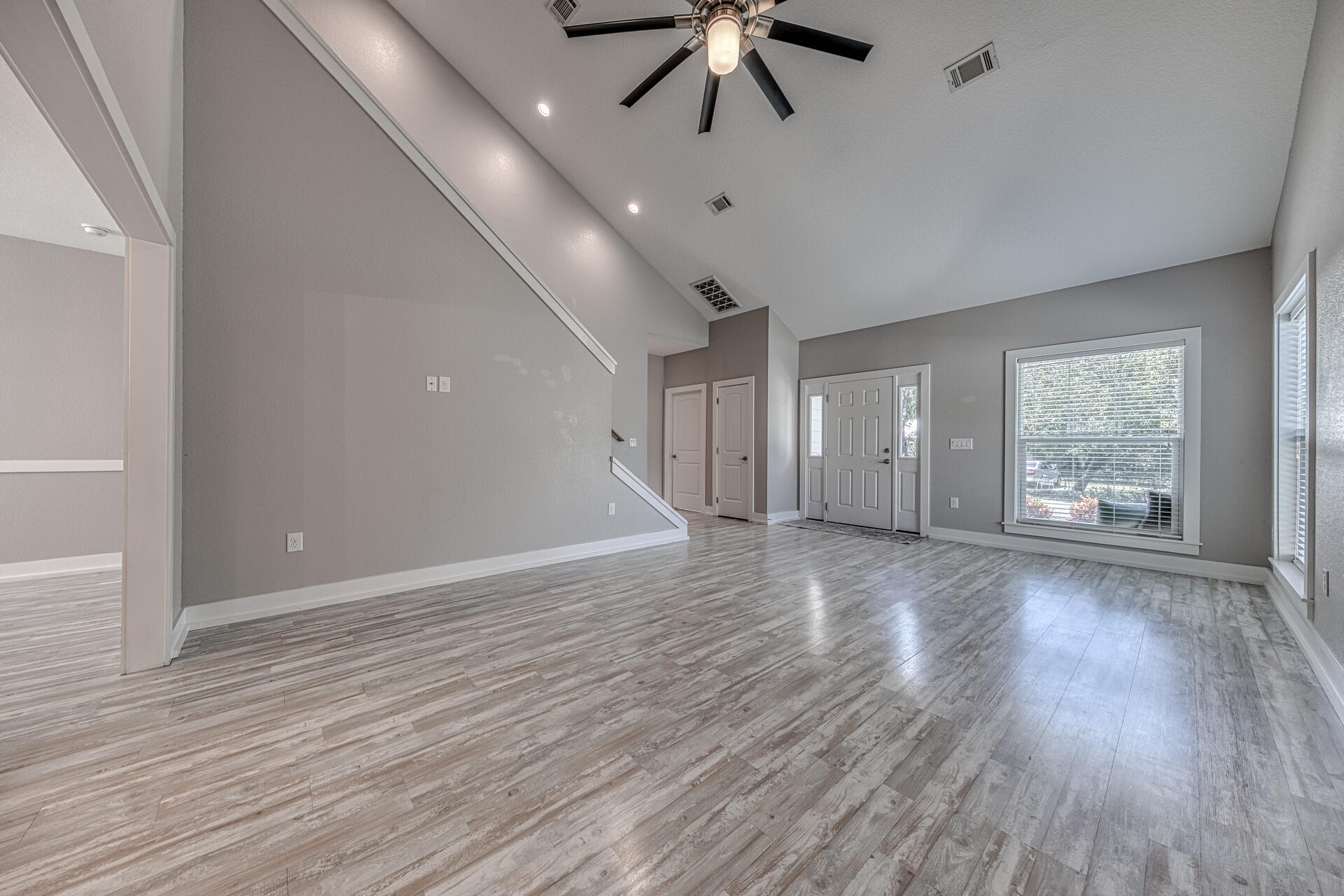 CALHOUN S/D DESTIN LOT 7 BLK B - Residential