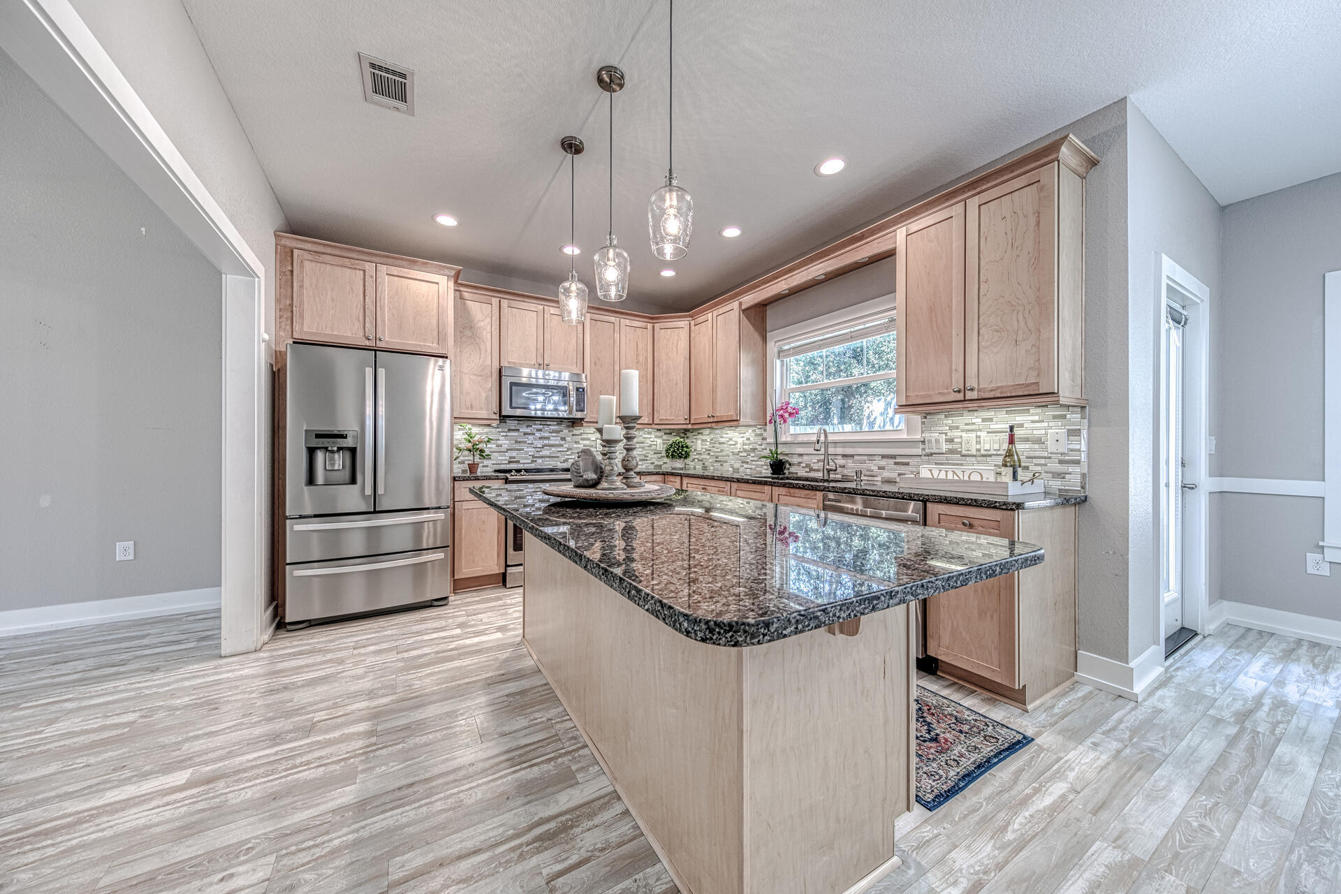 CALHOUN S/D DESTIN LOT 7 BLK B - Residential