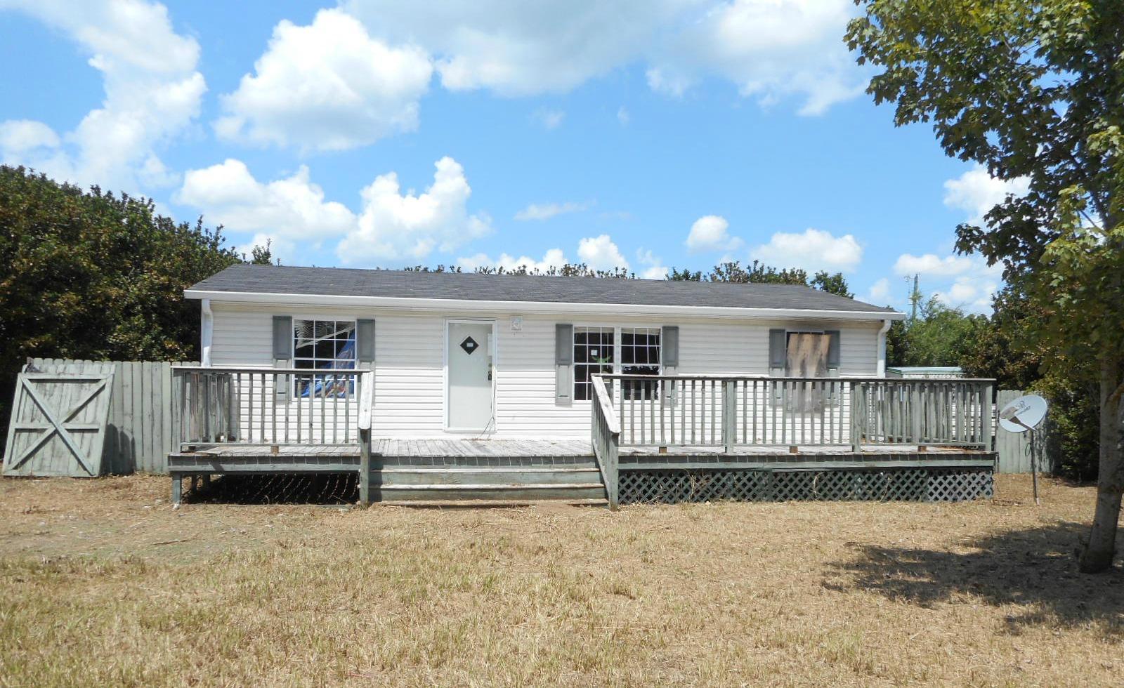 NO RECORDED SUBDIVISION - Residential