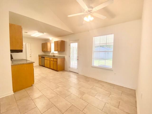 SOUTHPOINTE ESTATES - Residential Lease