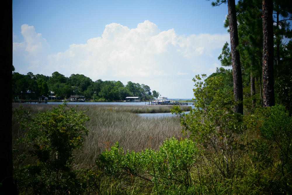 RIVER BEND - Land