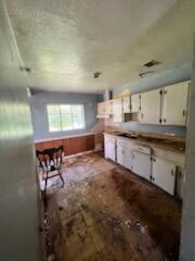 EDGEWATER 1ST ADDN - Residential