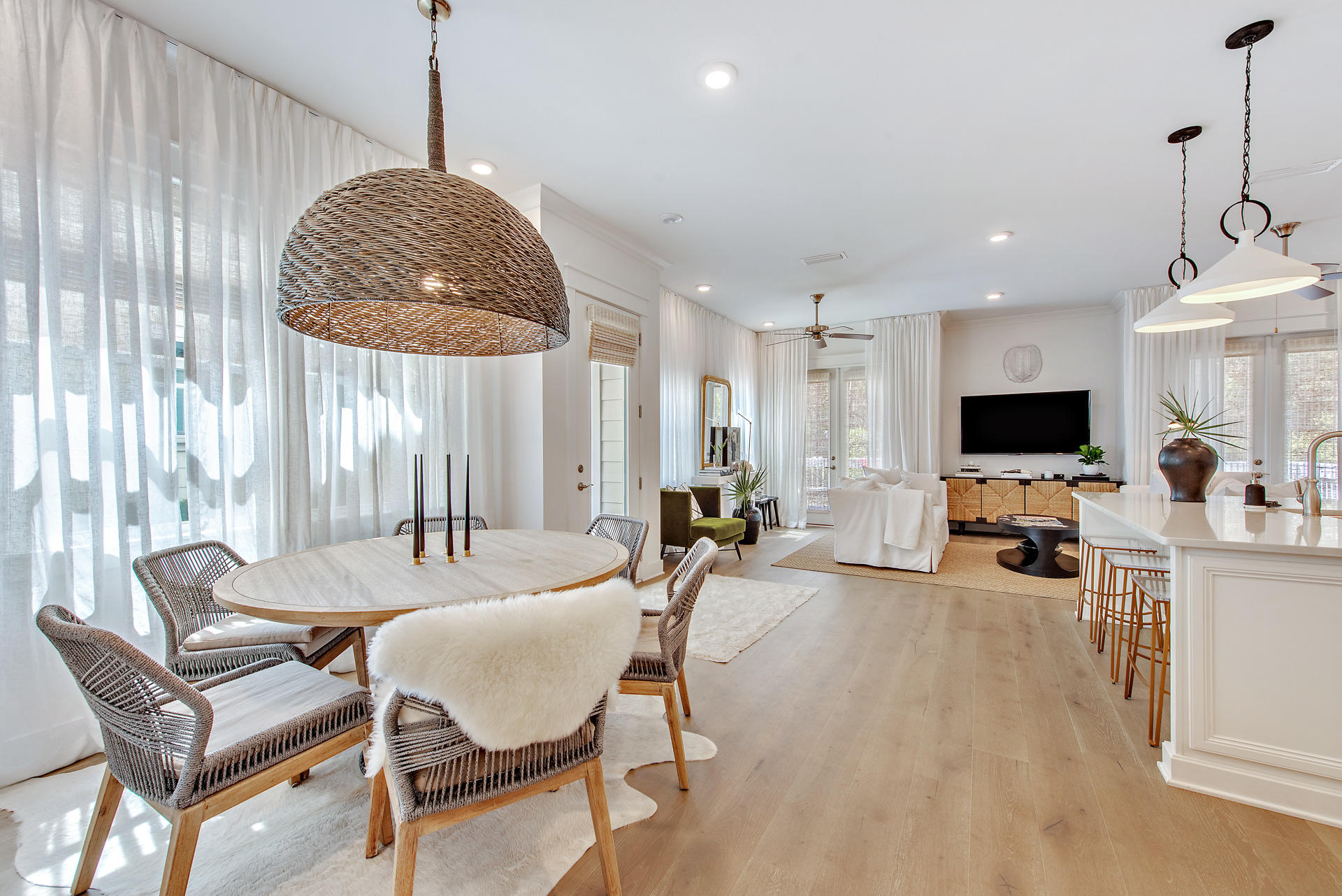PROMINENCE - Residential