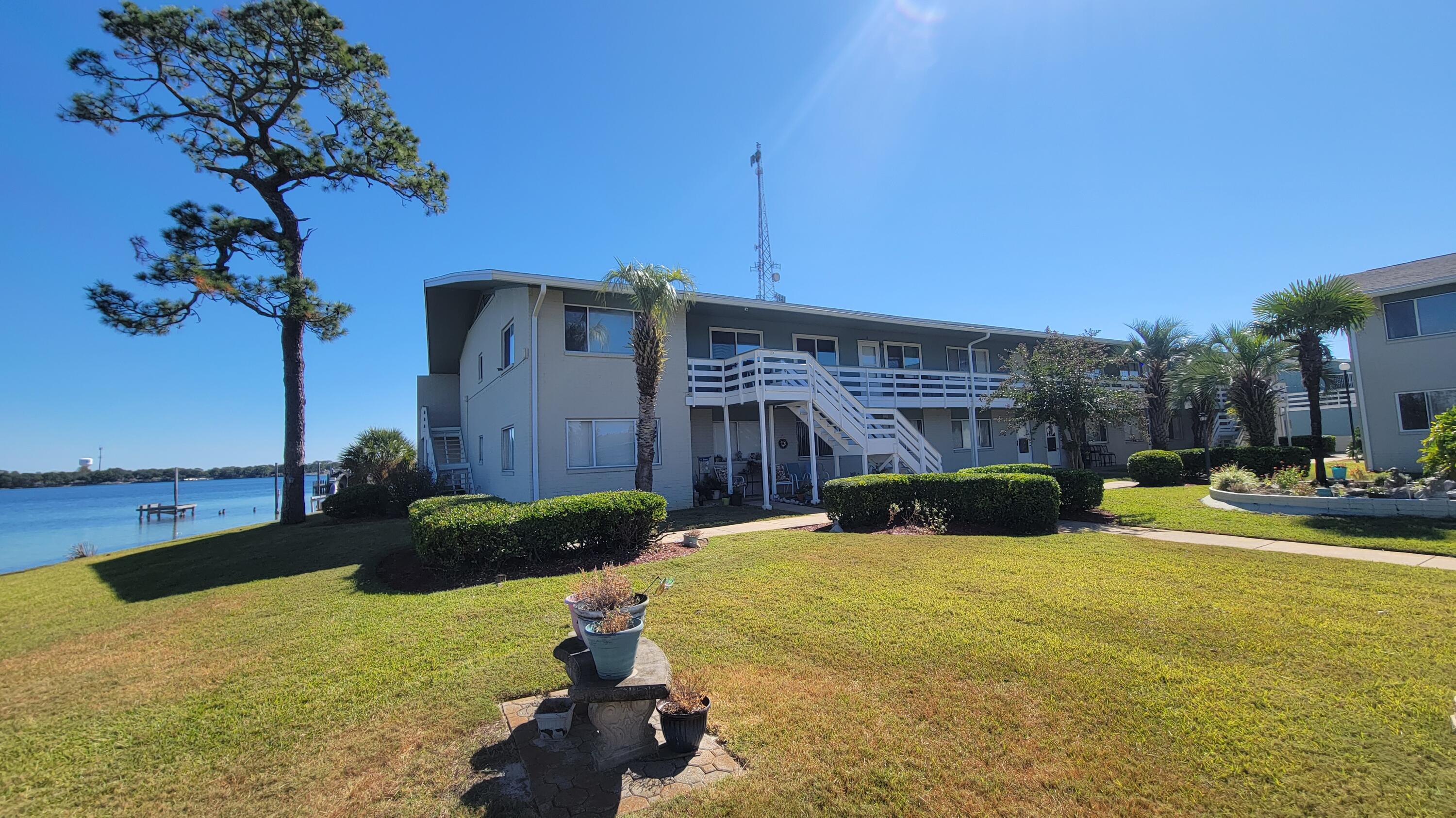 BAYVIEW WATERS CONDO - Residential Lease