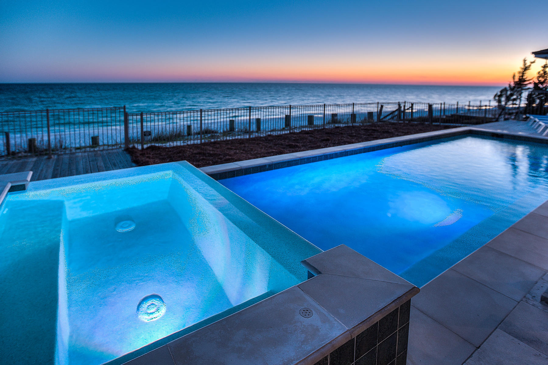 BLUE MOUNTAIN BEACH - Residential