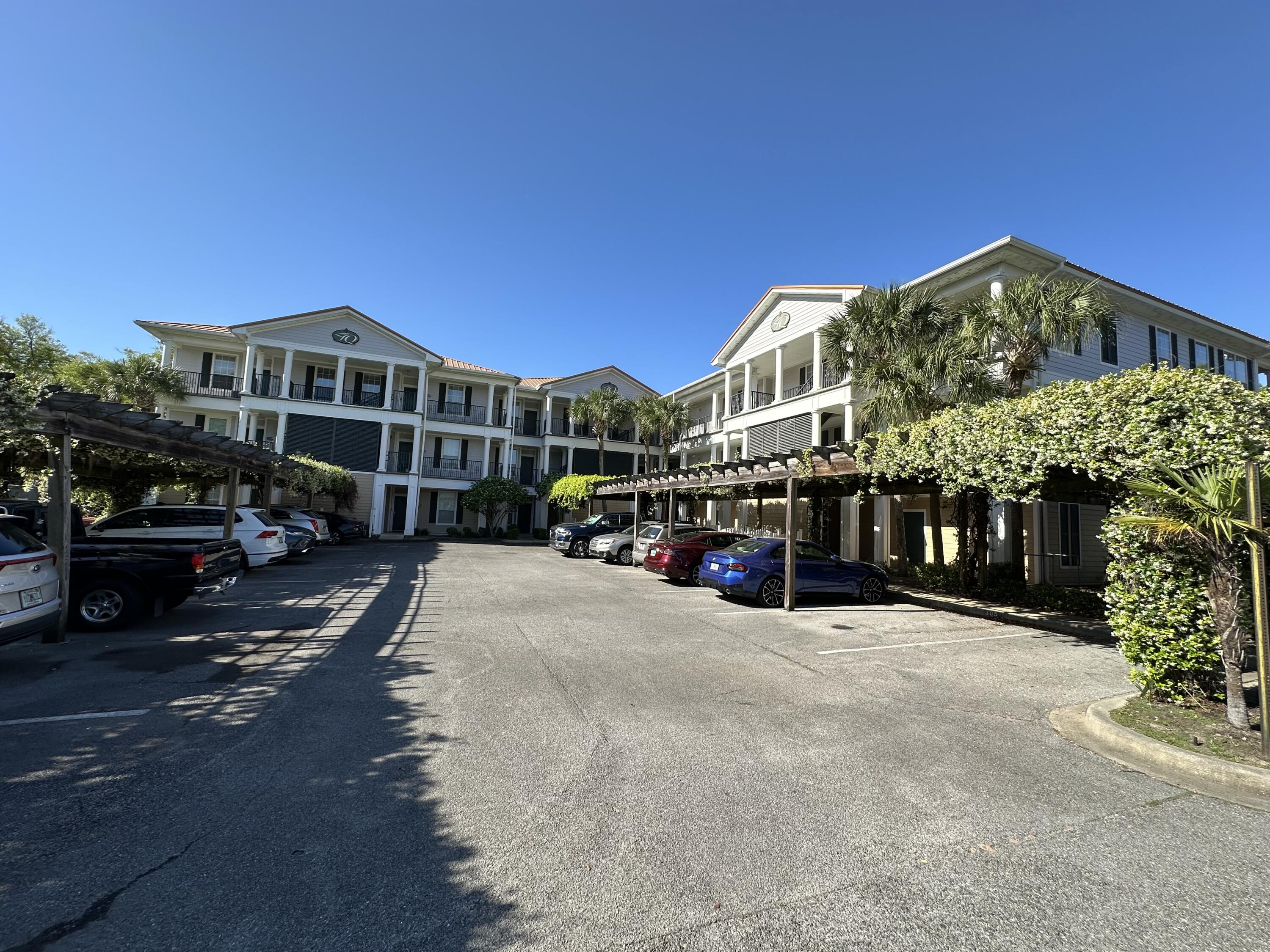FRENCH QUARTERS - Residential Lease