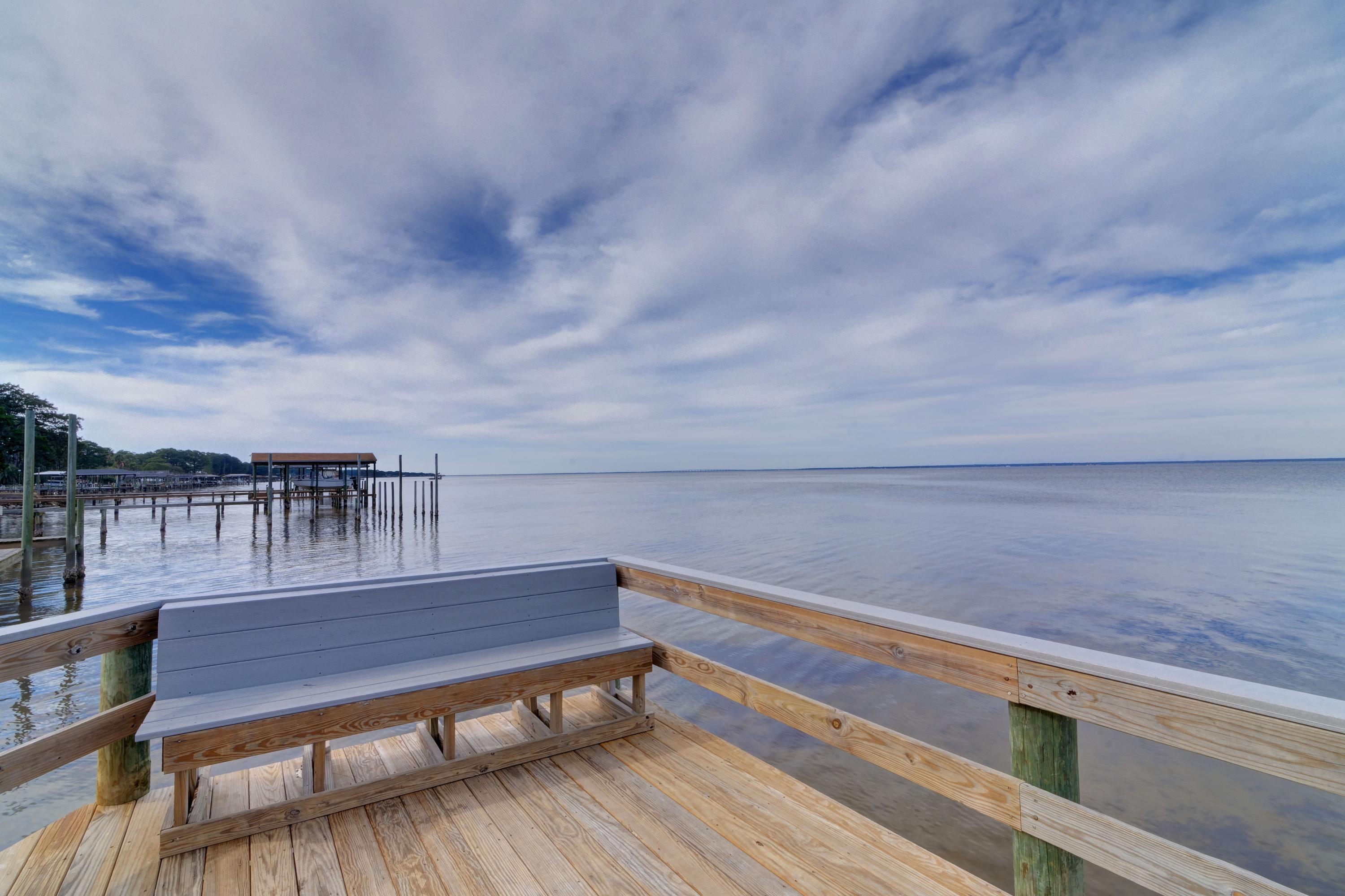 BAYSIDE - Residential