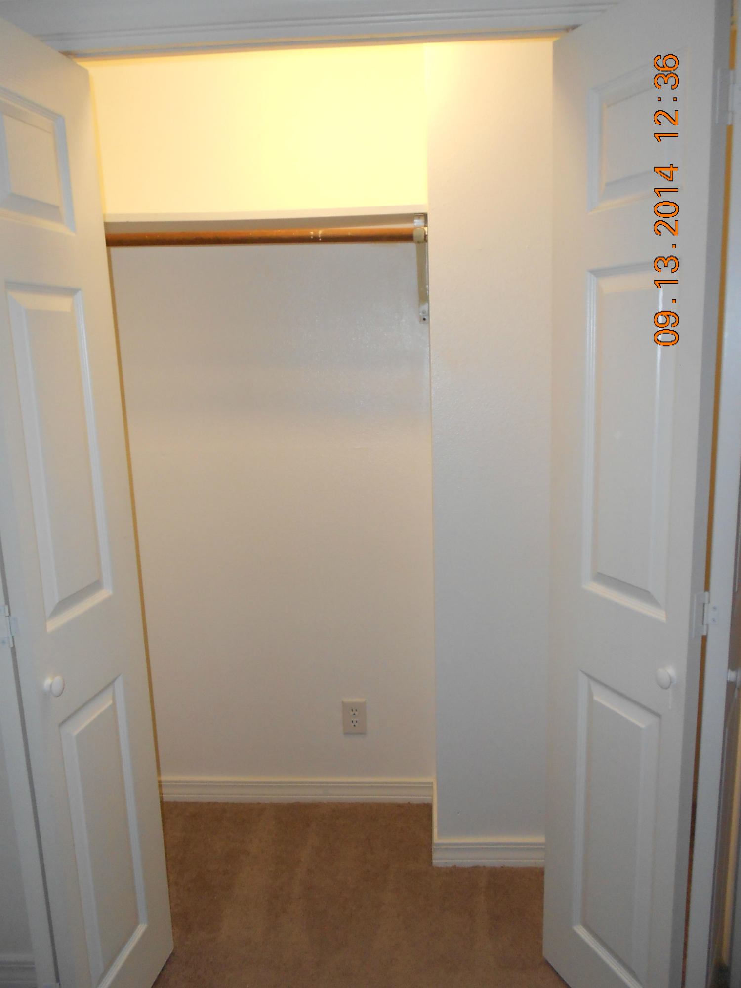 VALPARAISO PINECREST 2 - Residential Lease