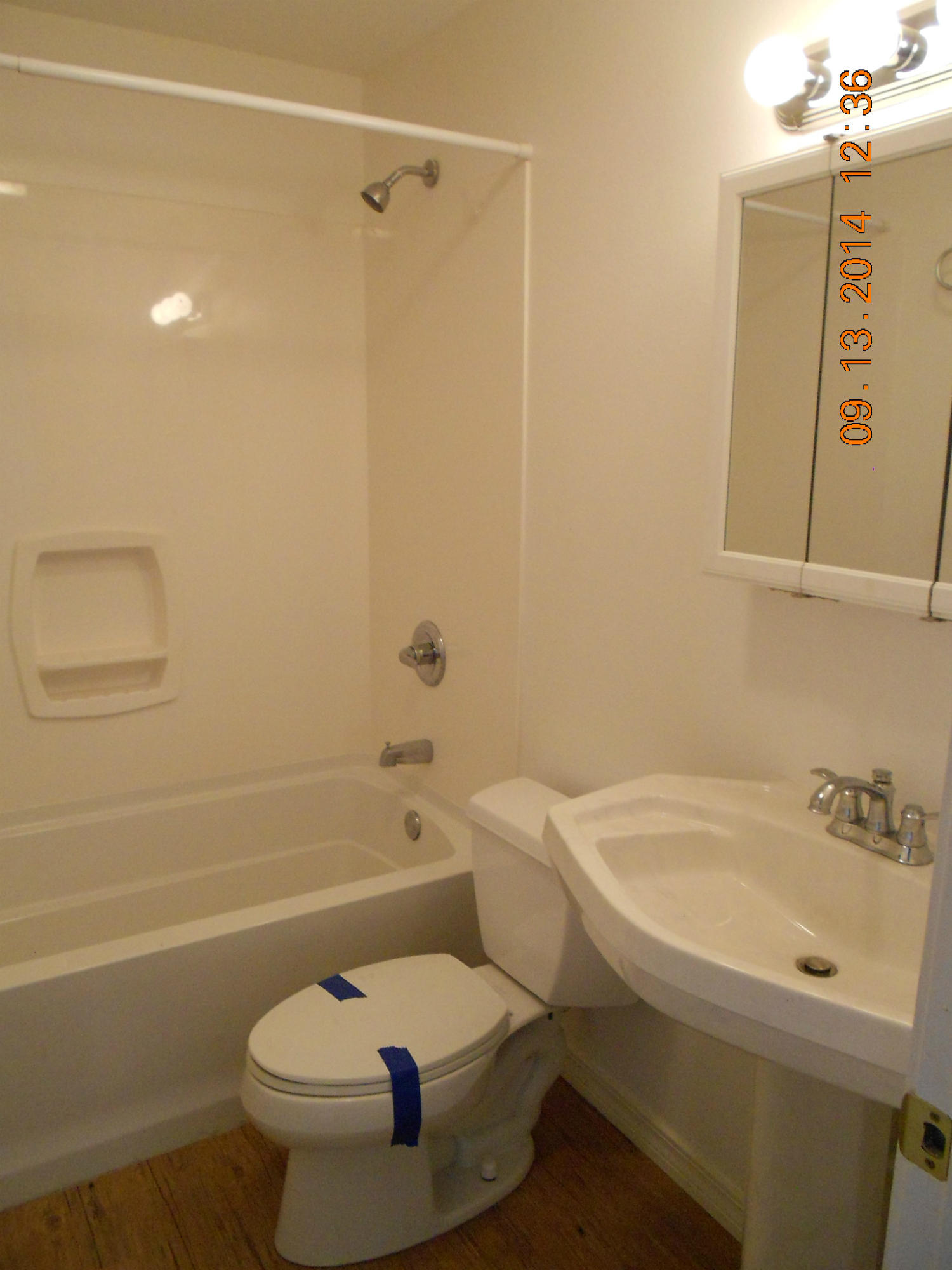 VALPARAISO PINECREST 2 - Residential Lease