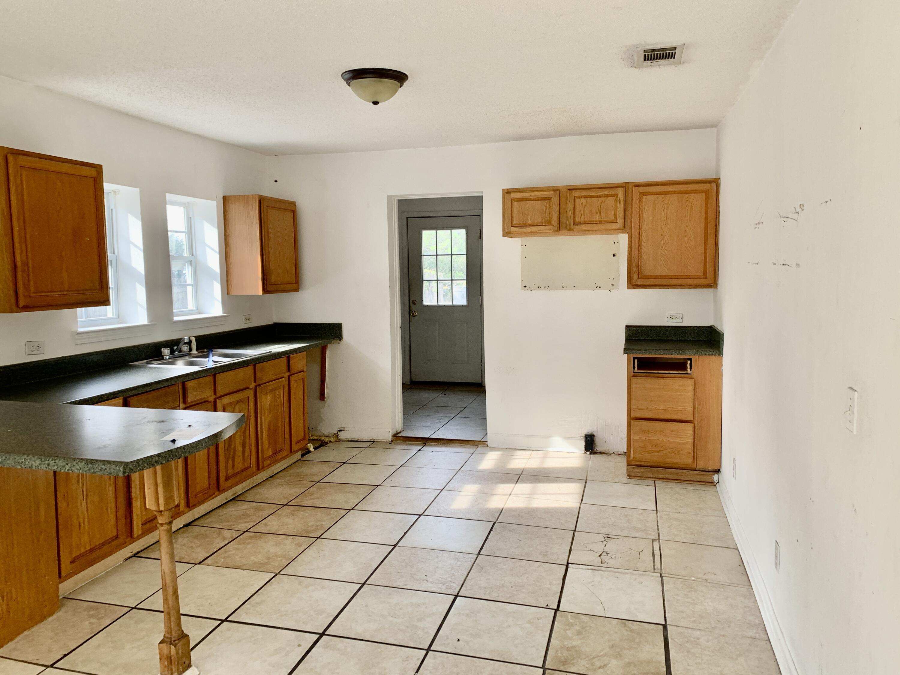 KELLYS ADDN TO FORT WALTON BEACH - Residential