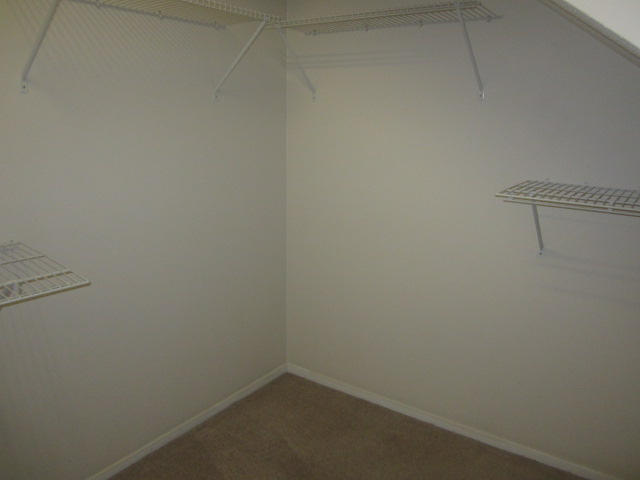 COUNTRYVIEW ESTATES 3RD ADDN - Residential Lease