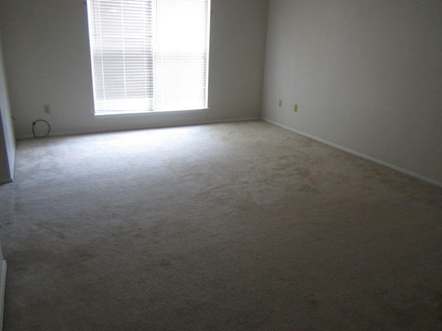 COUNTRYVIEW ESTATES 3RD ADDN - Residential Lease