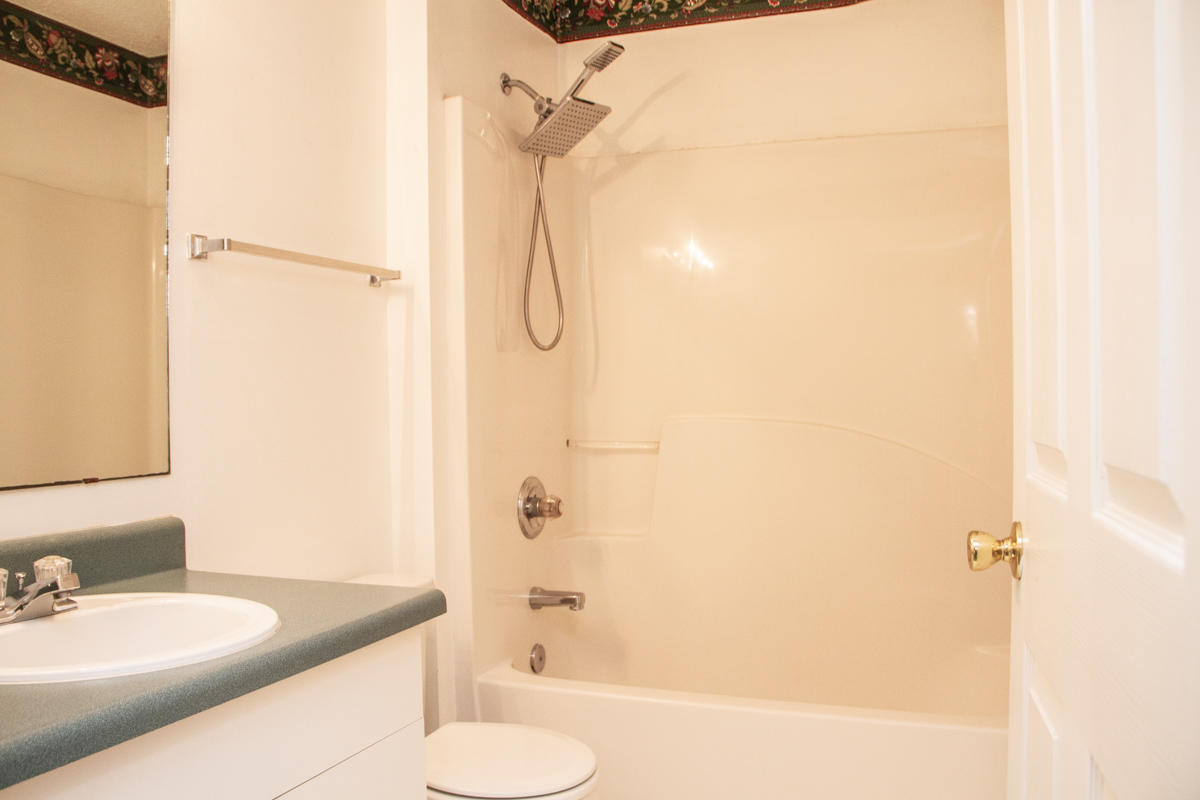 SOUTHWAY ESTATES - Residential Lease
