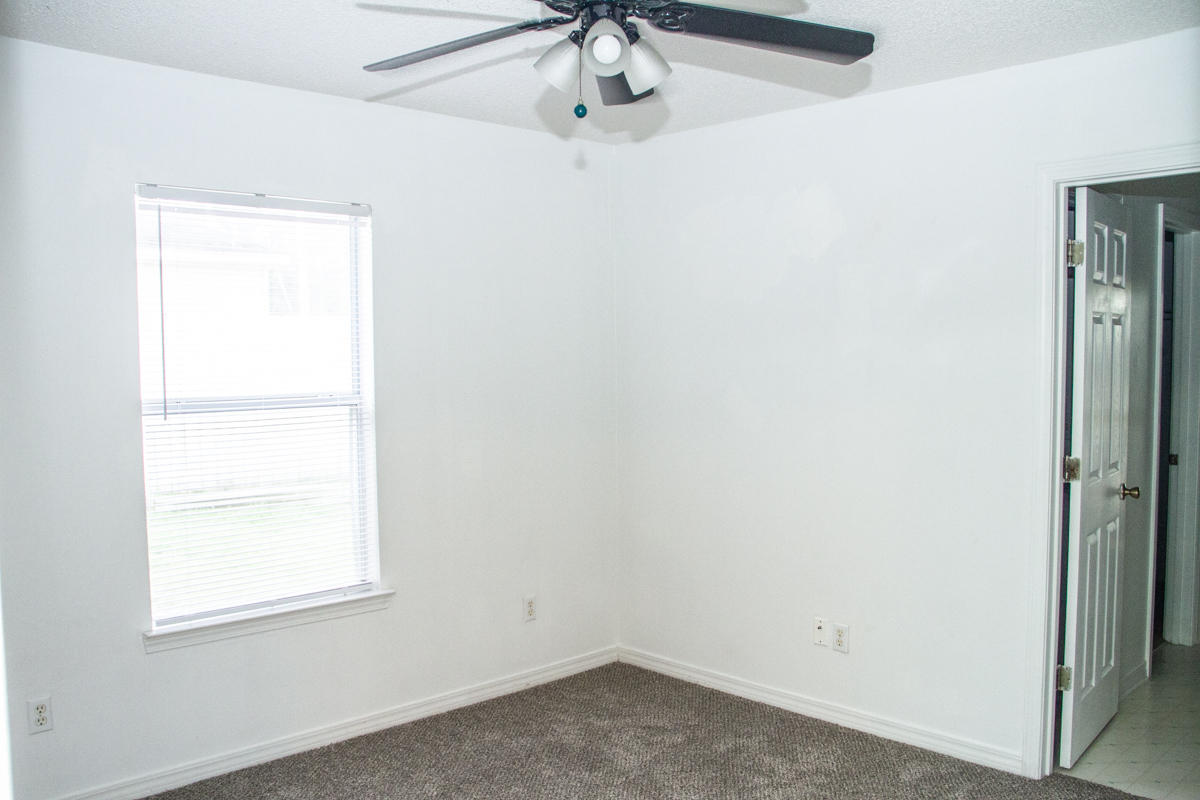 SOUTHWAY ESTATES - Residential Lease