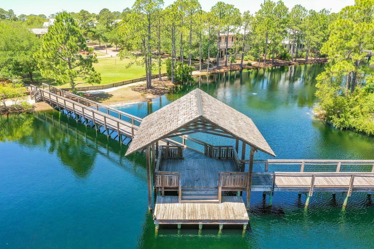 FOREST LAKES - Land