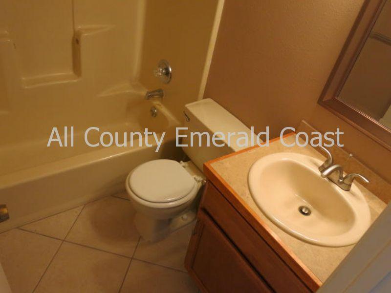 SWIFT BAYOU T/H - Residential Lease