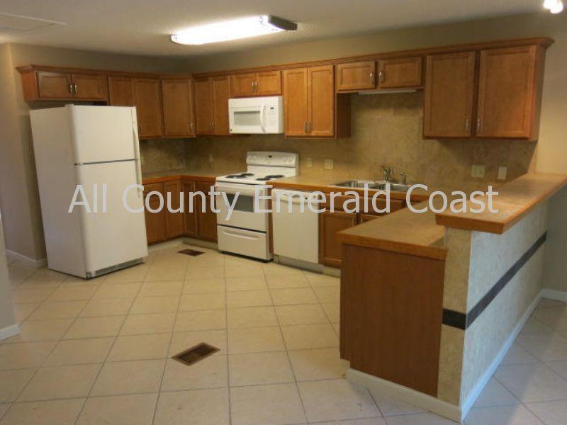 SWIFT BAYOU T/H - Residential Lease