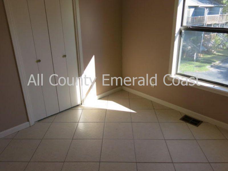 SWIFT BAYOU T/H - Residential Lease