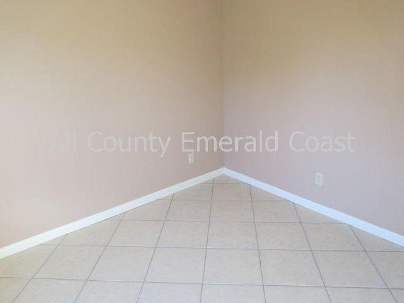SWIFT BAYOU T/H - Residential Lease