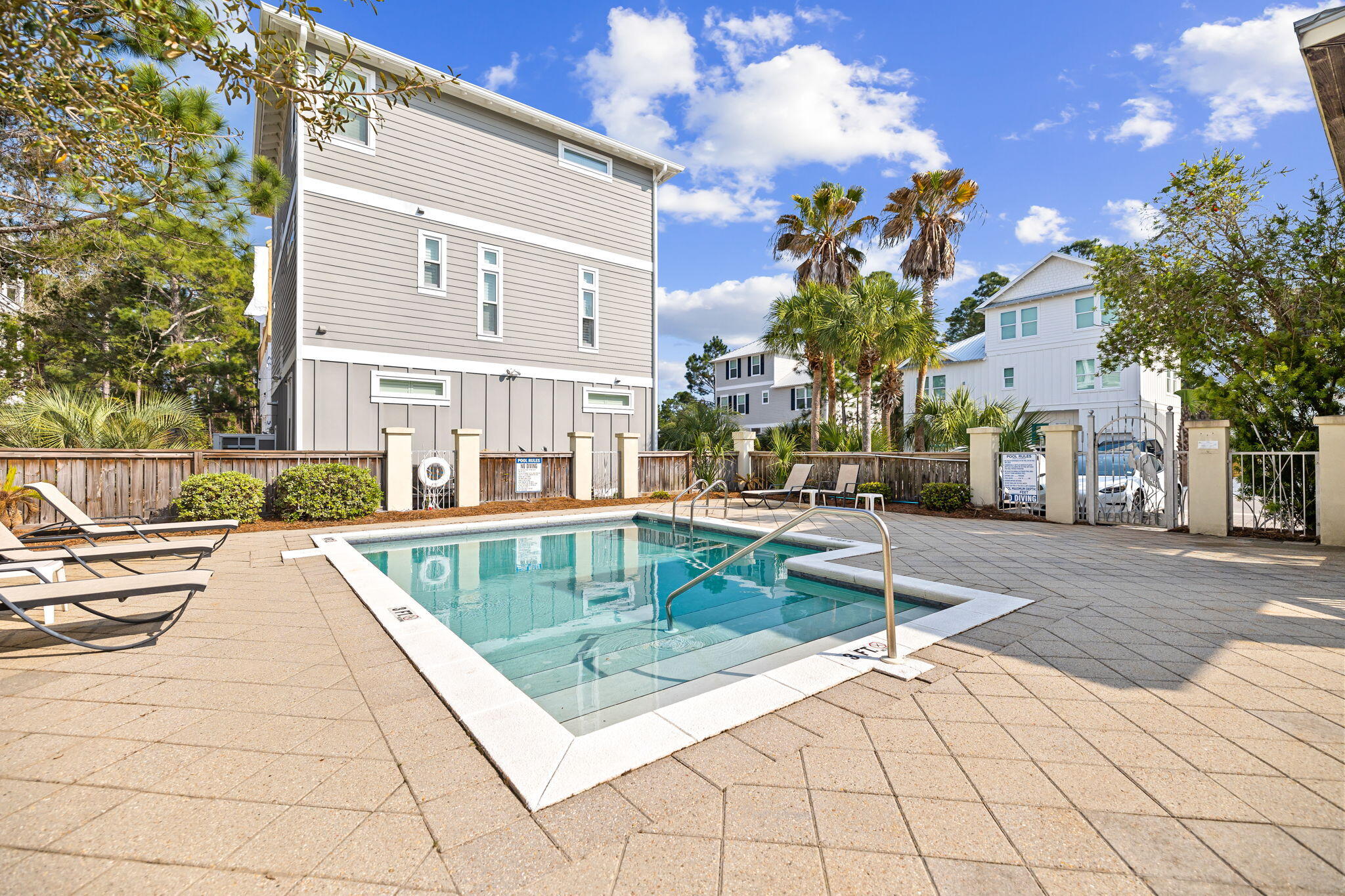 COTTAGES AT SEAGROVE - Residential