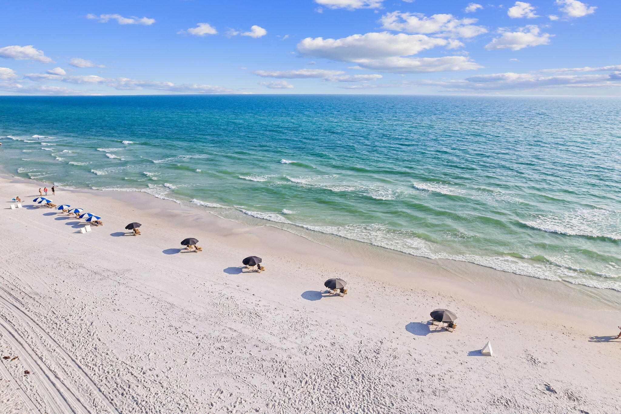 COTTAGES AT SEAGROVE - Residential