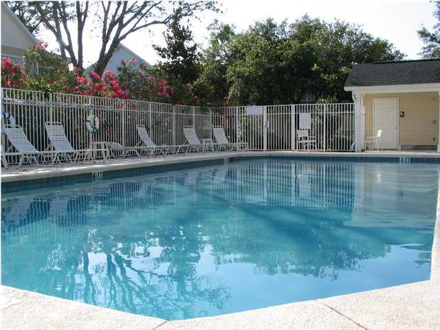 OAKS THE - Residential Lease