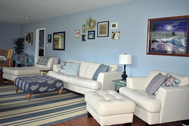 WOODLAND SHORES - Residential Lease