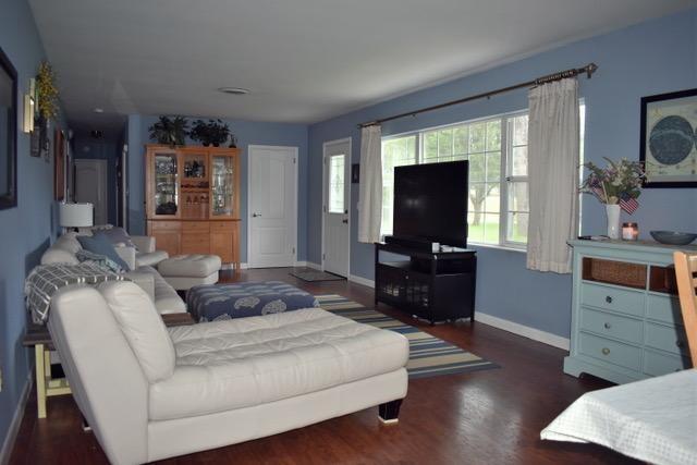 WOODLAND SHORES - Residential Lease