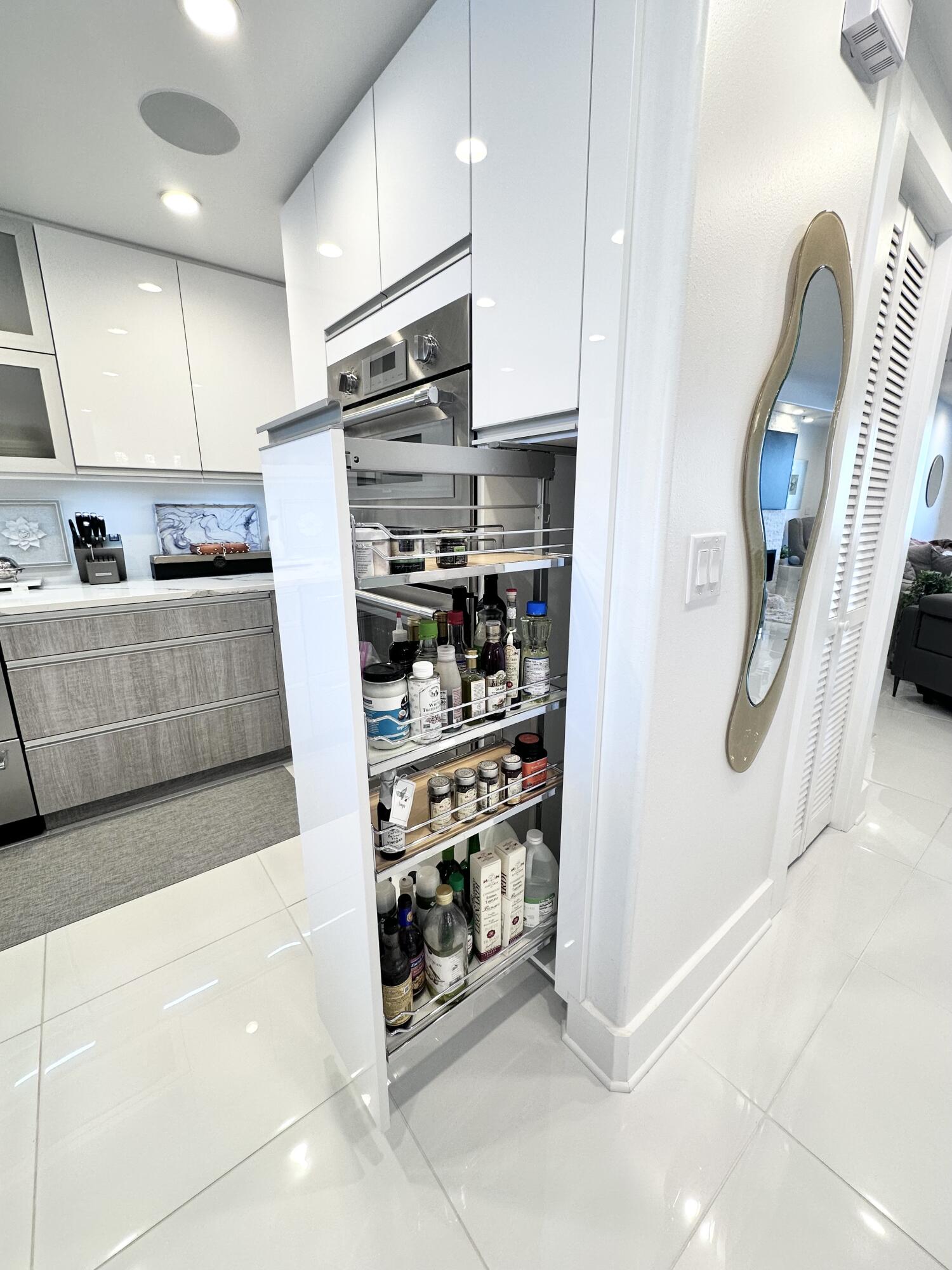 ULTIMATE Condominium - Residential