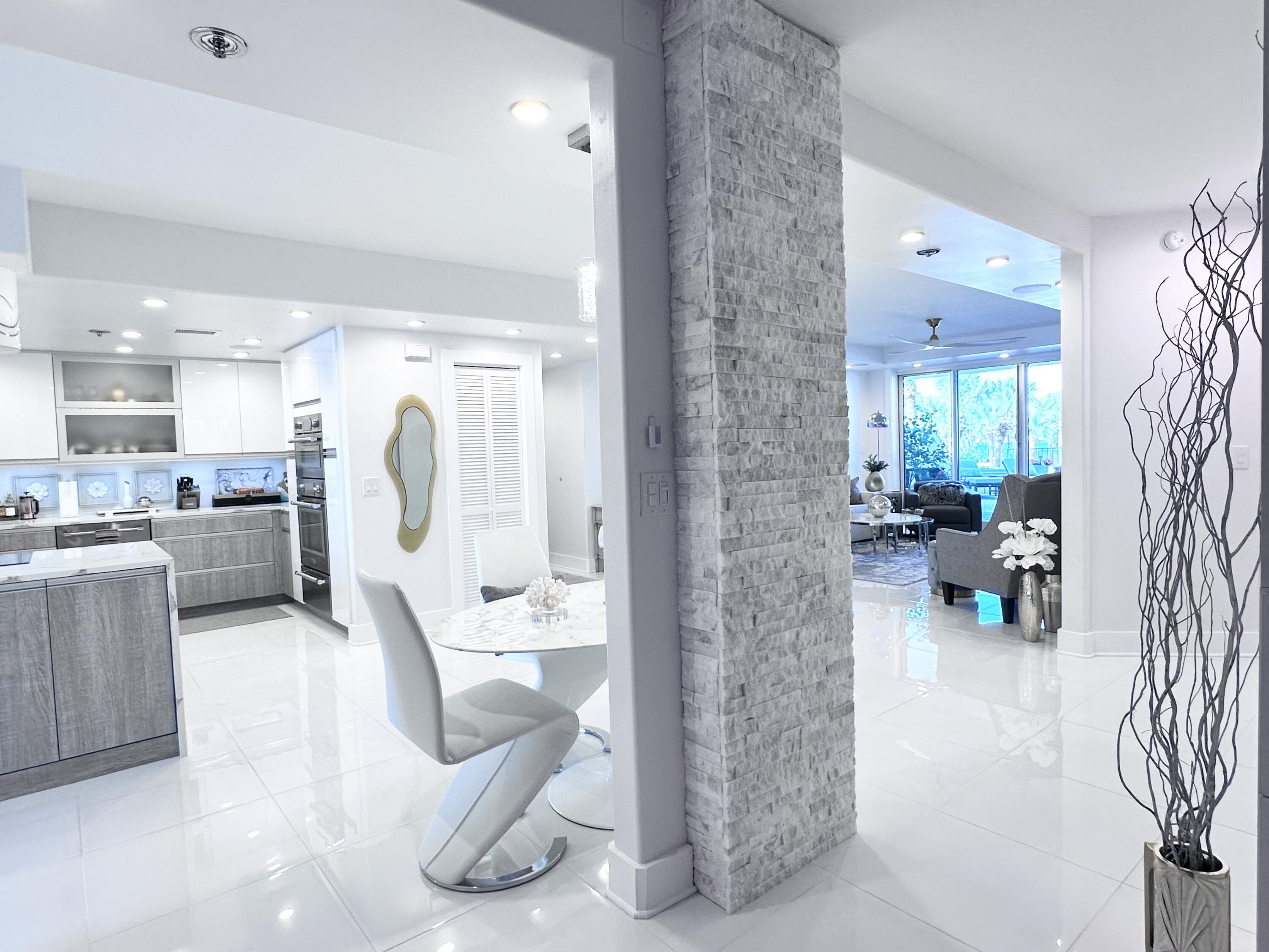 ULTIMATE Condominium - Residential