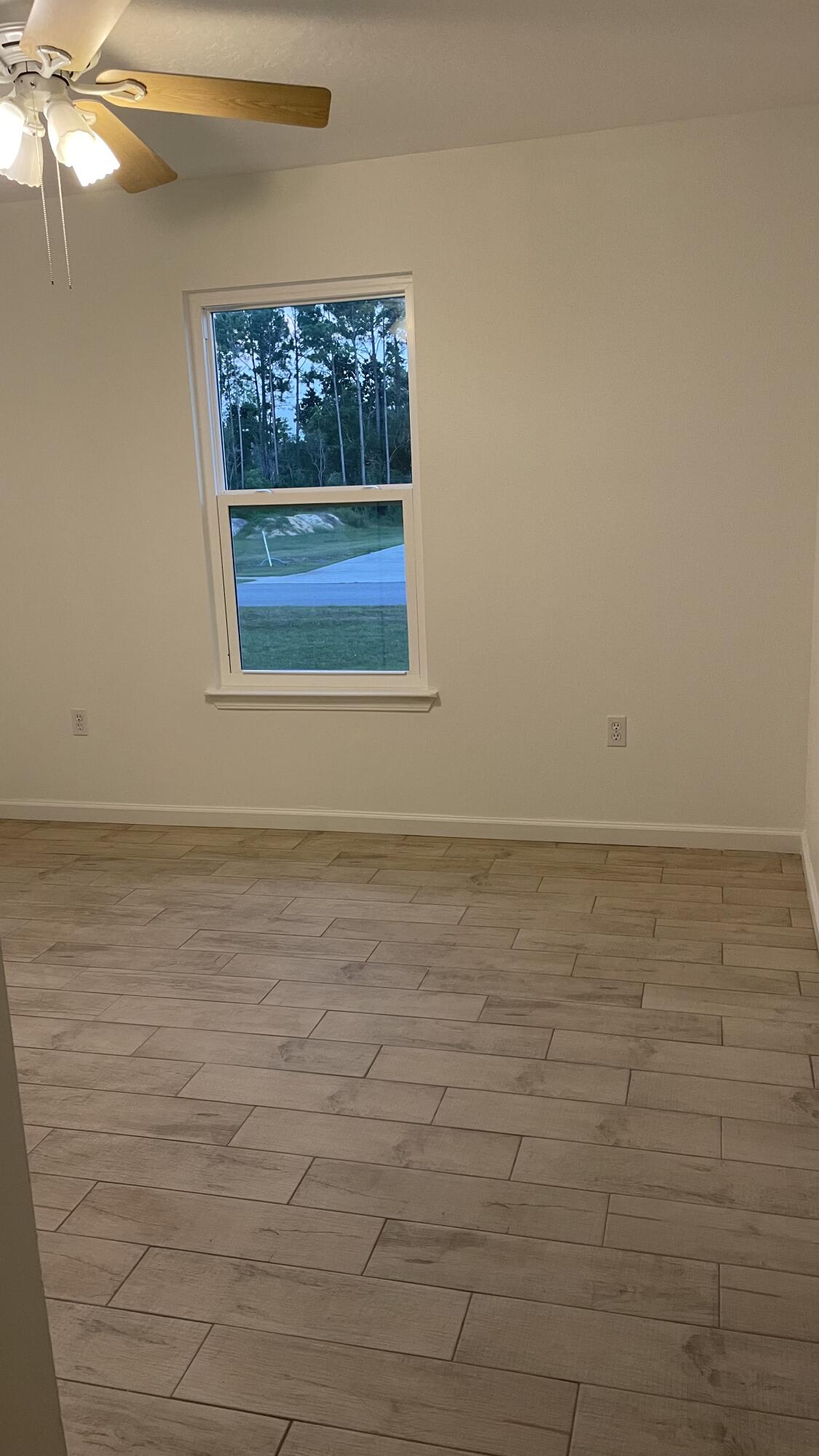 NAVARRE S/D 2ND ADDN - Residential Lease