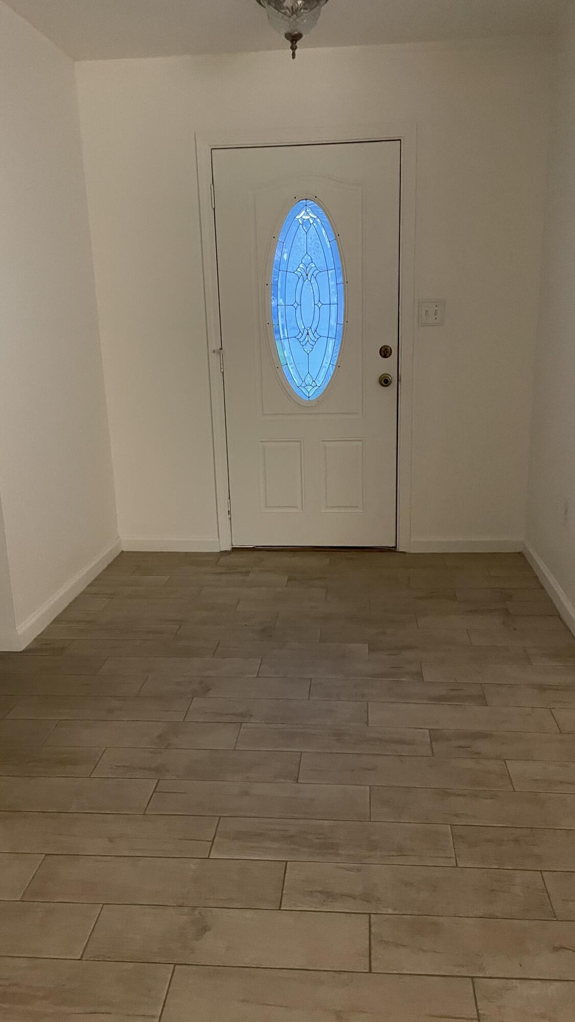 NAVARRE S/D 2ND ADDN - Residential Lease