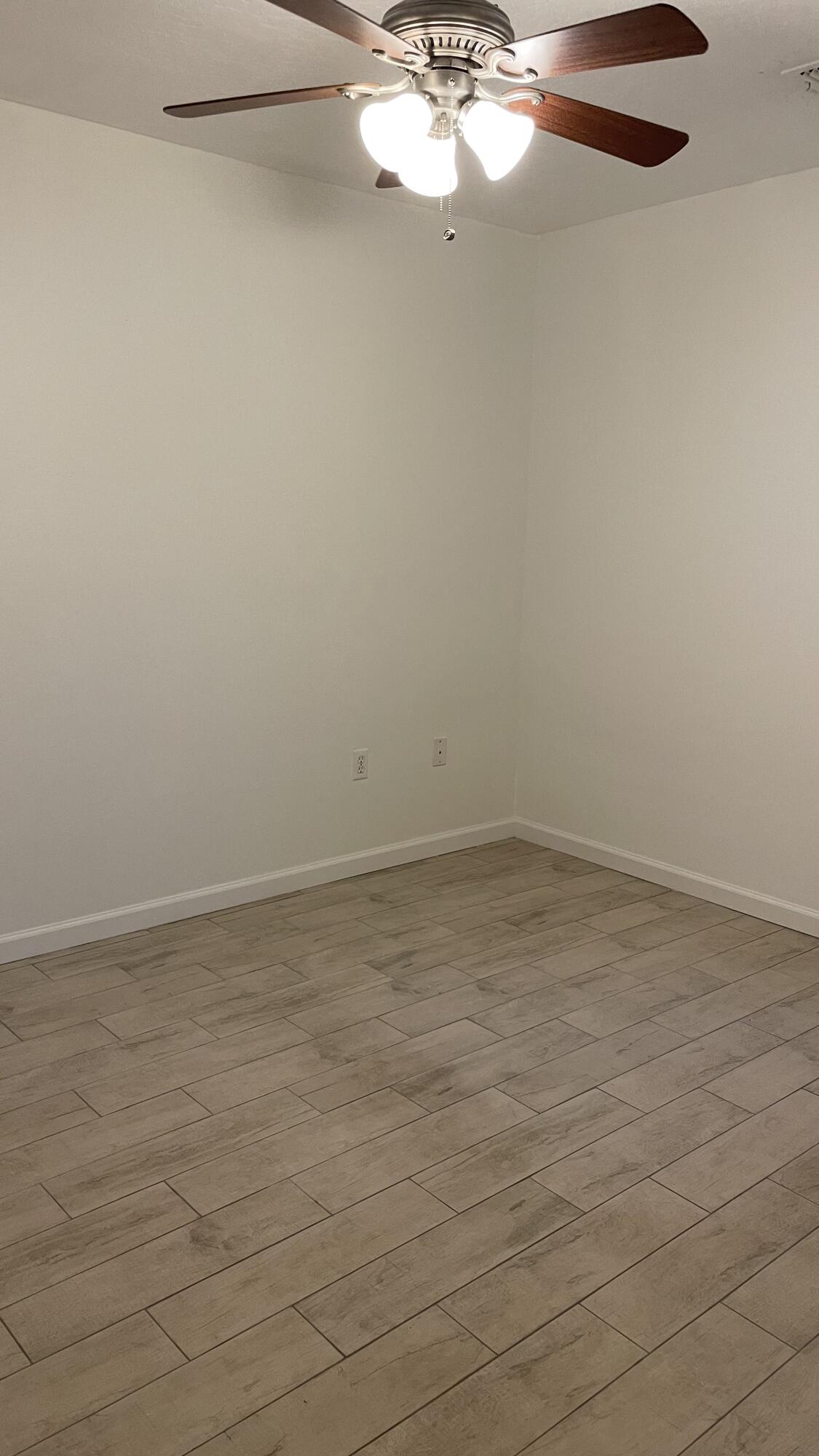 NAVARRE S/D 2ND ADDN - Residential Lease