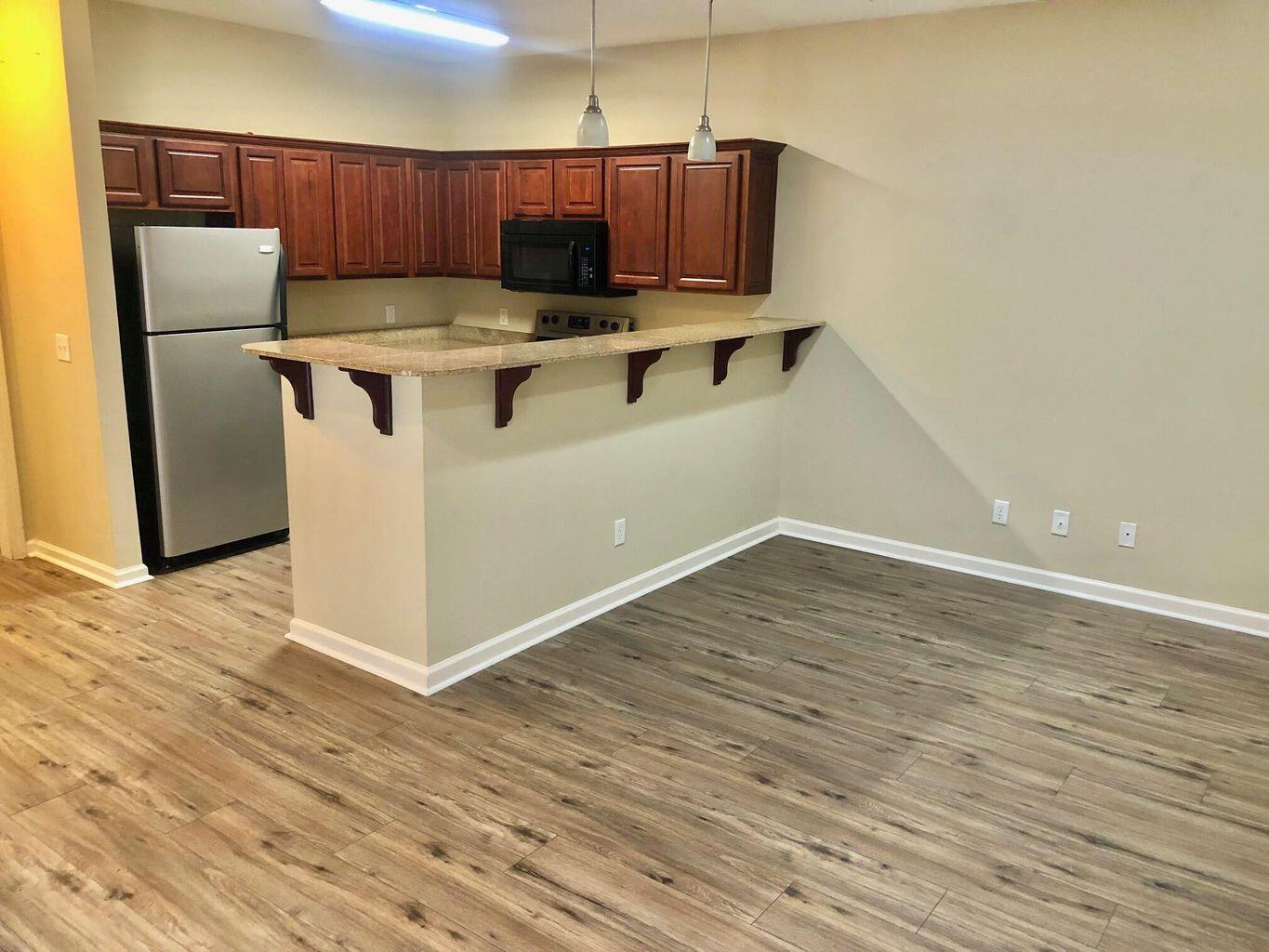 ARBOR LAKE PHASE 1 - Residential Lease