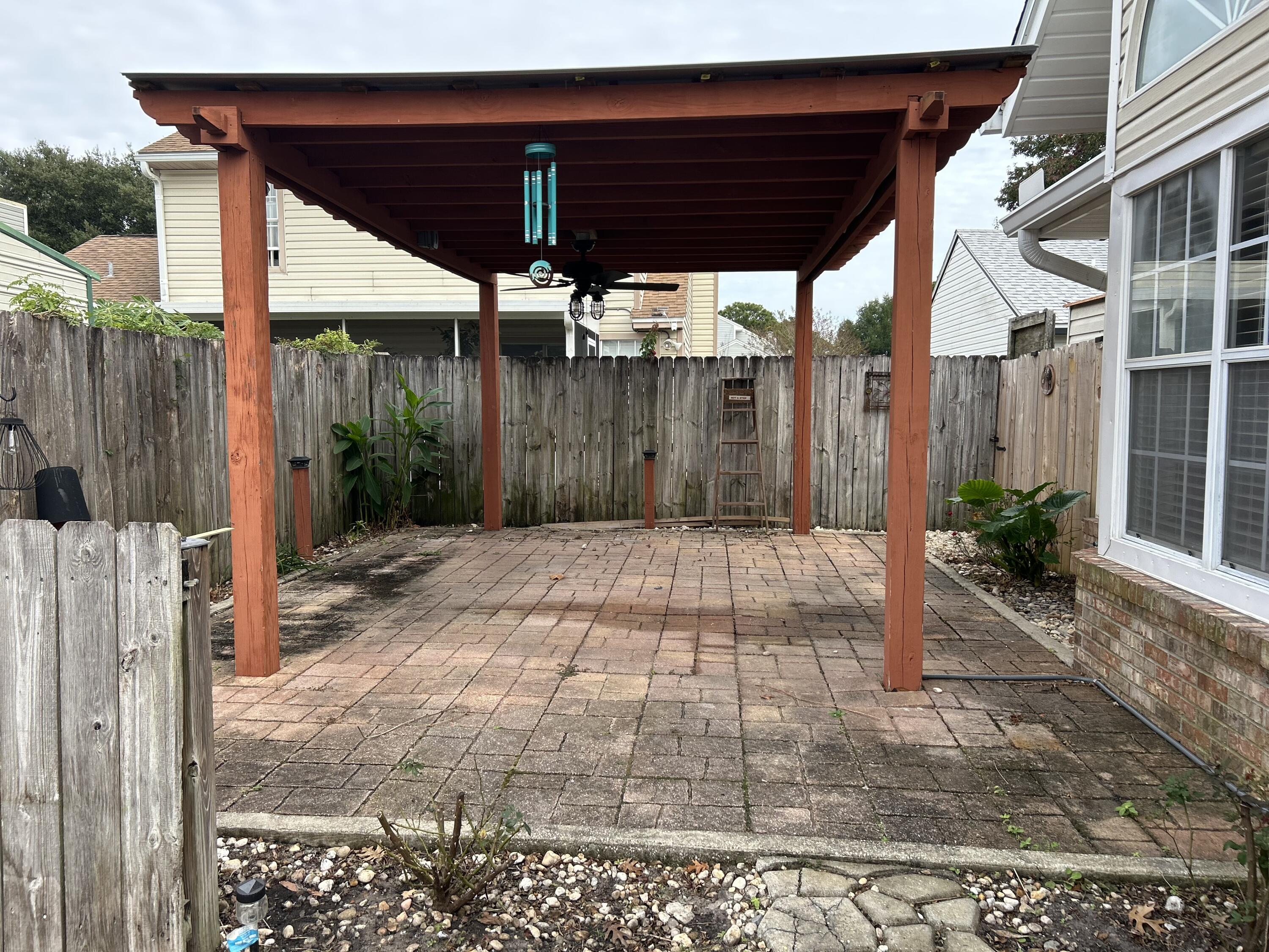 CANTERBURY WOODS - Residential Lease