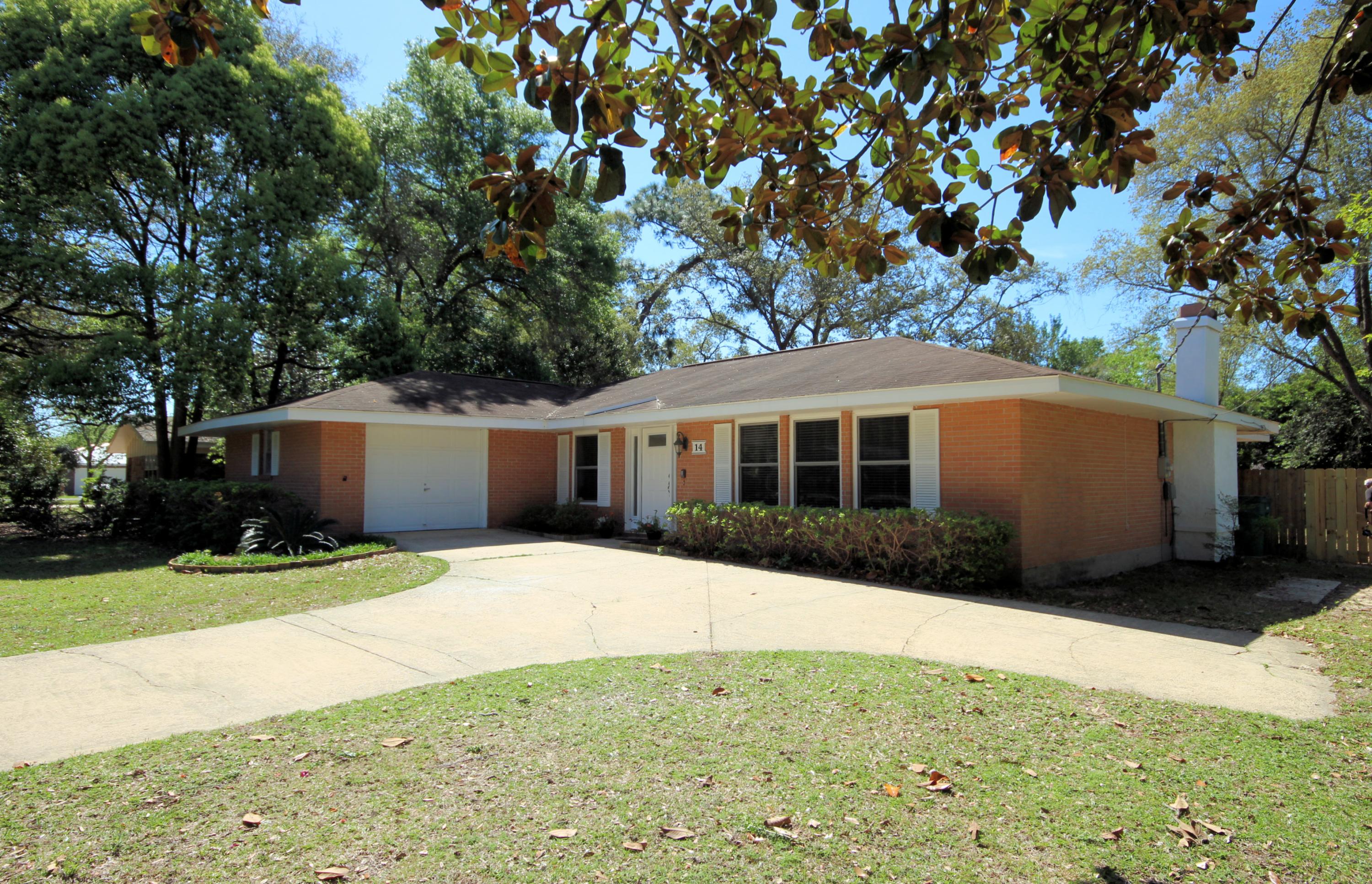 BAYOU POQUITO - Residential