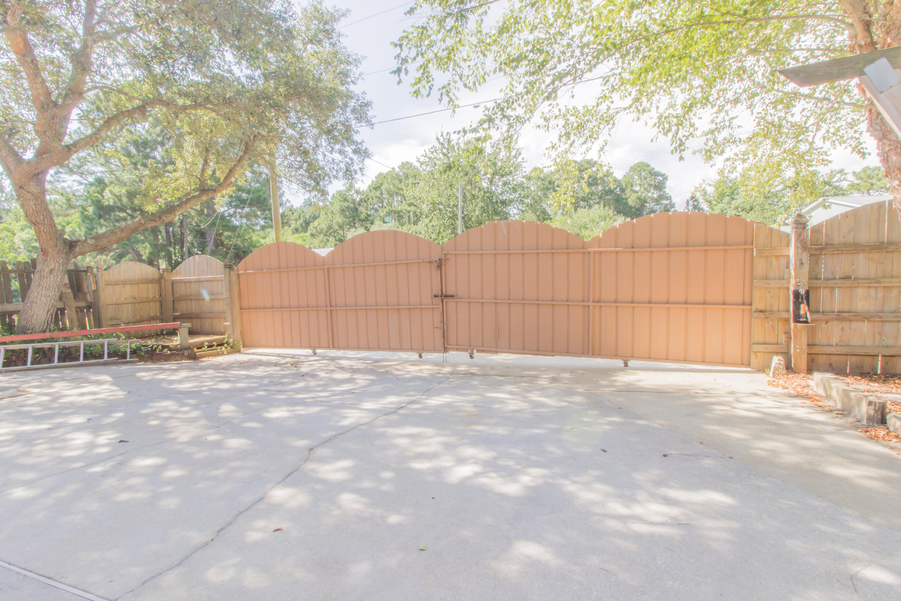 WYNNEHAVEN BEACH ESTATES - Residential