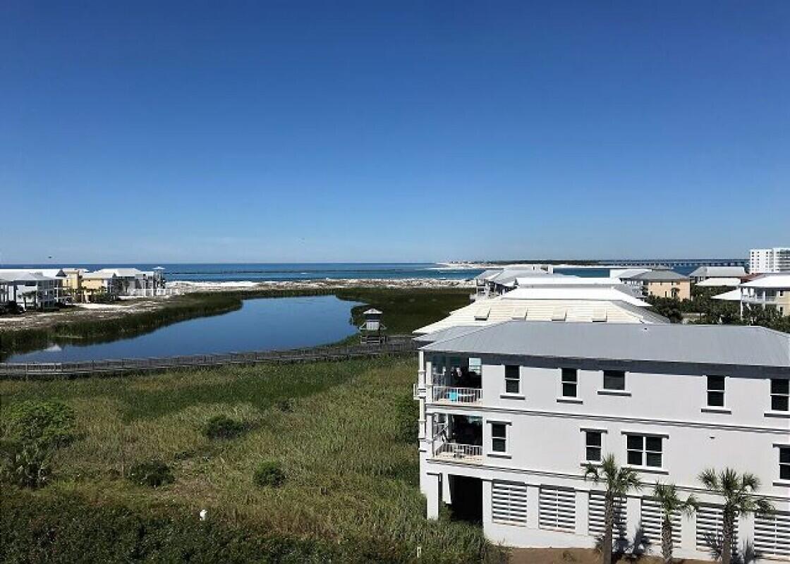 ISLANDER CONDO PH 2 - Residential