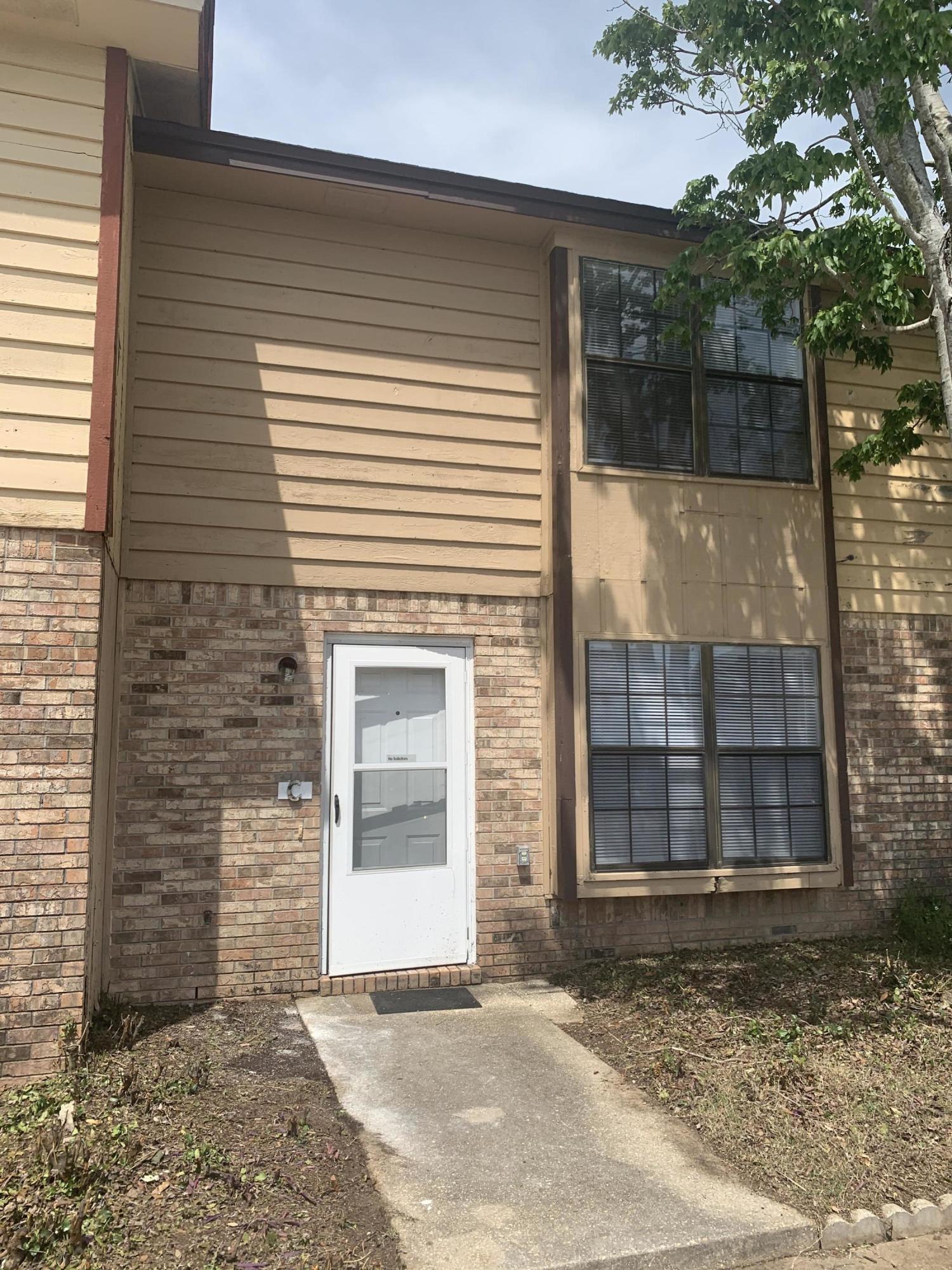 VIKING MANOR PH 1 - Residential Lease