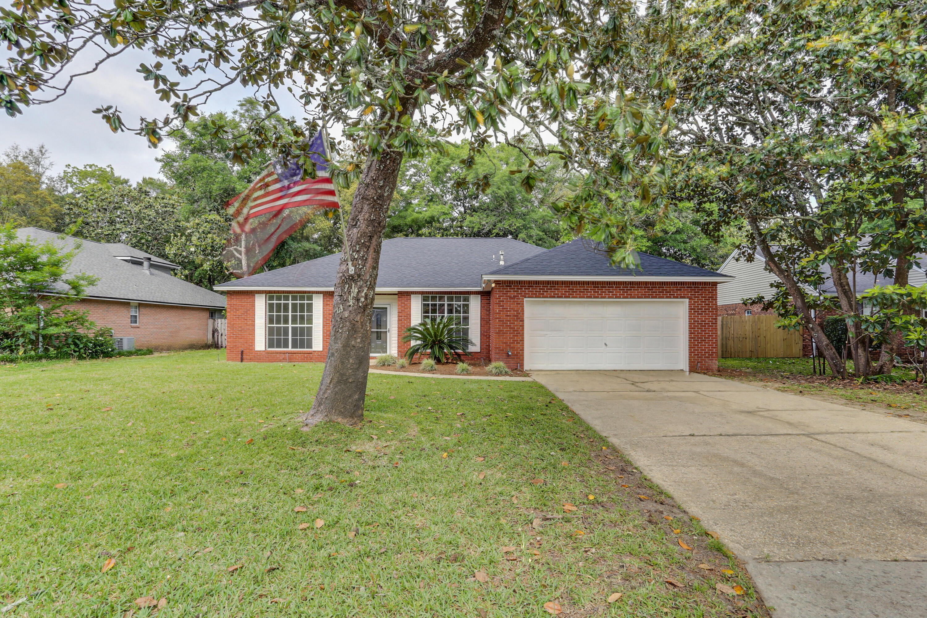 MOSSY OAKS - Residential