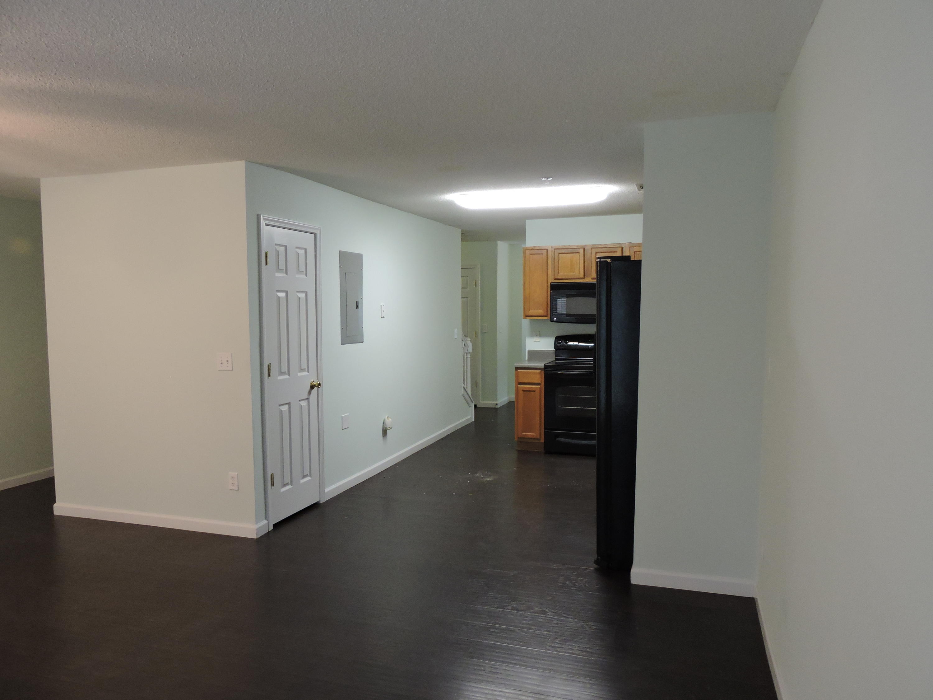 ROLLING PINES - Residential Lease