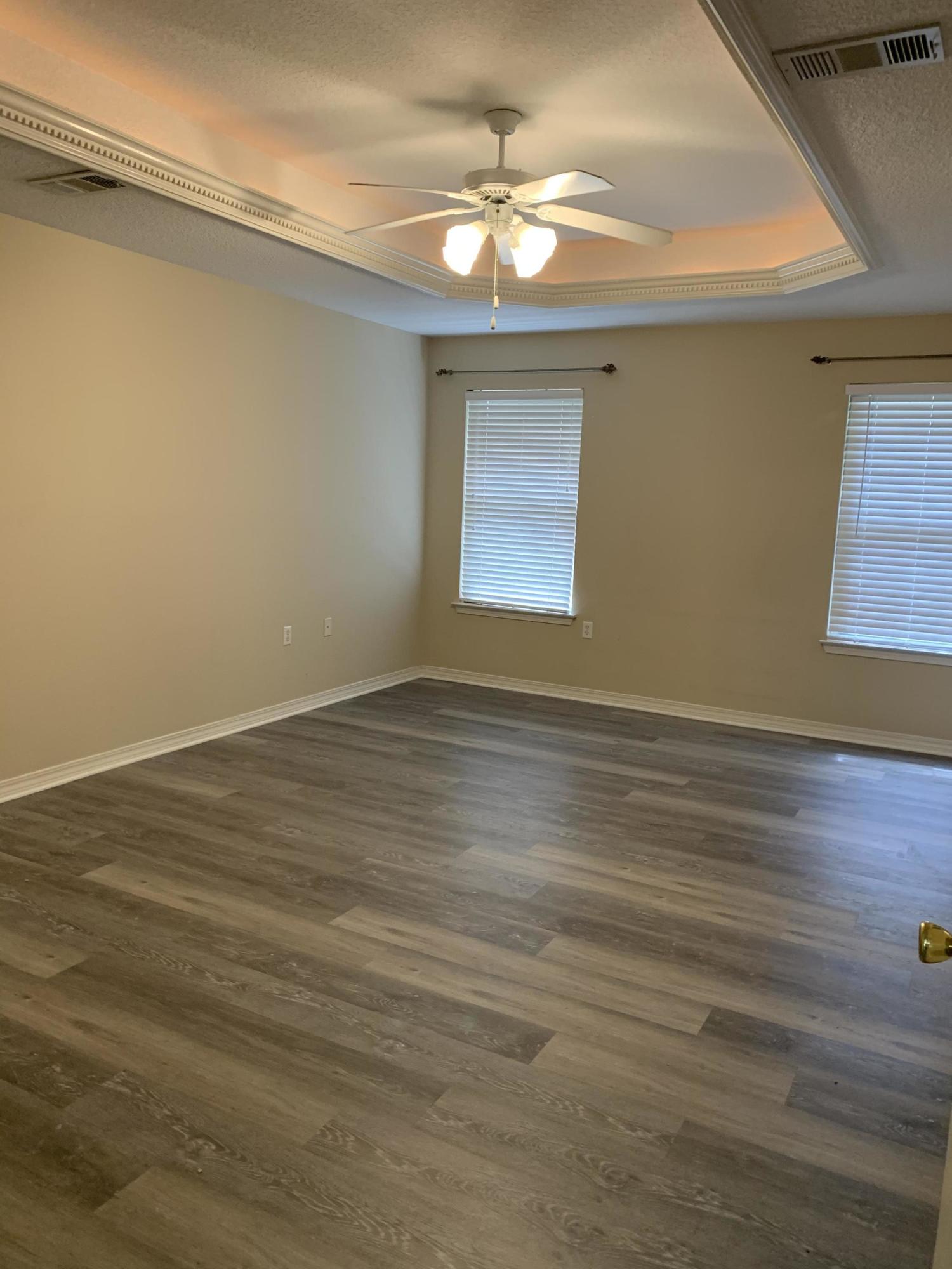 NORTH RIDGE CREEK S/D - Residential Lease