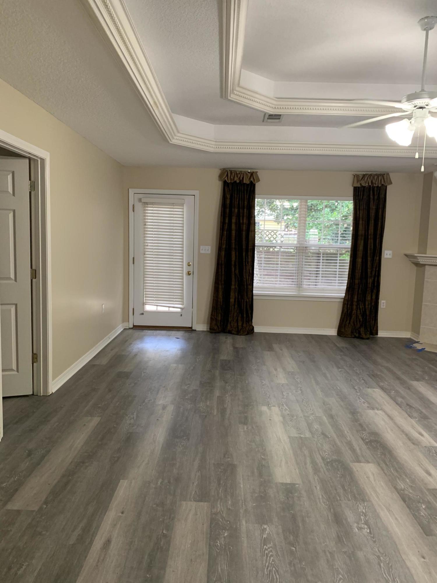 NORTH RIDGE CREEK S/D - Residential Lease