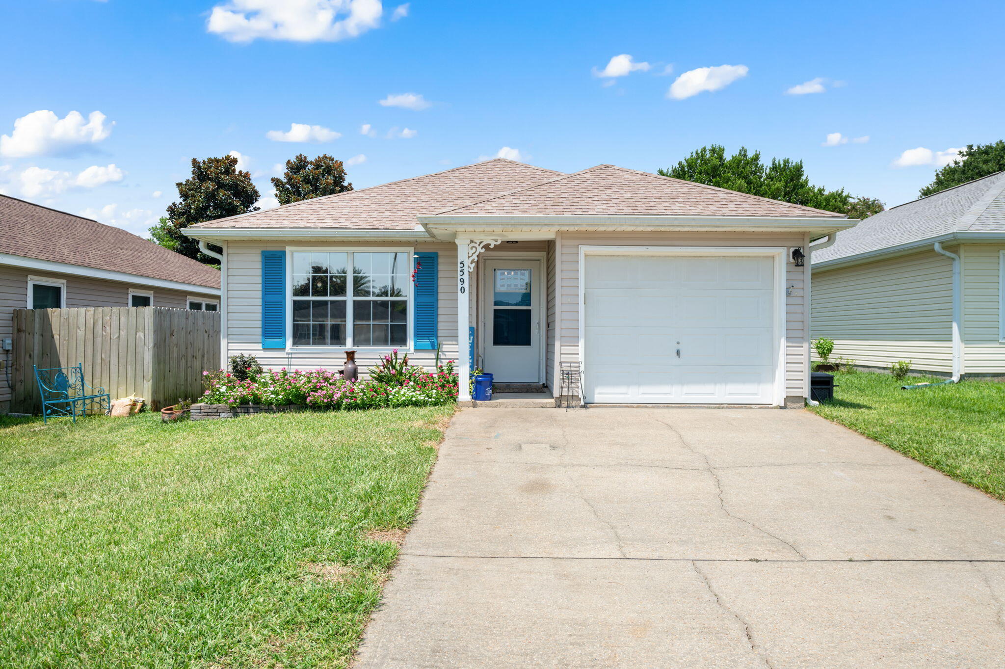 SHADOW LAKES - Residential