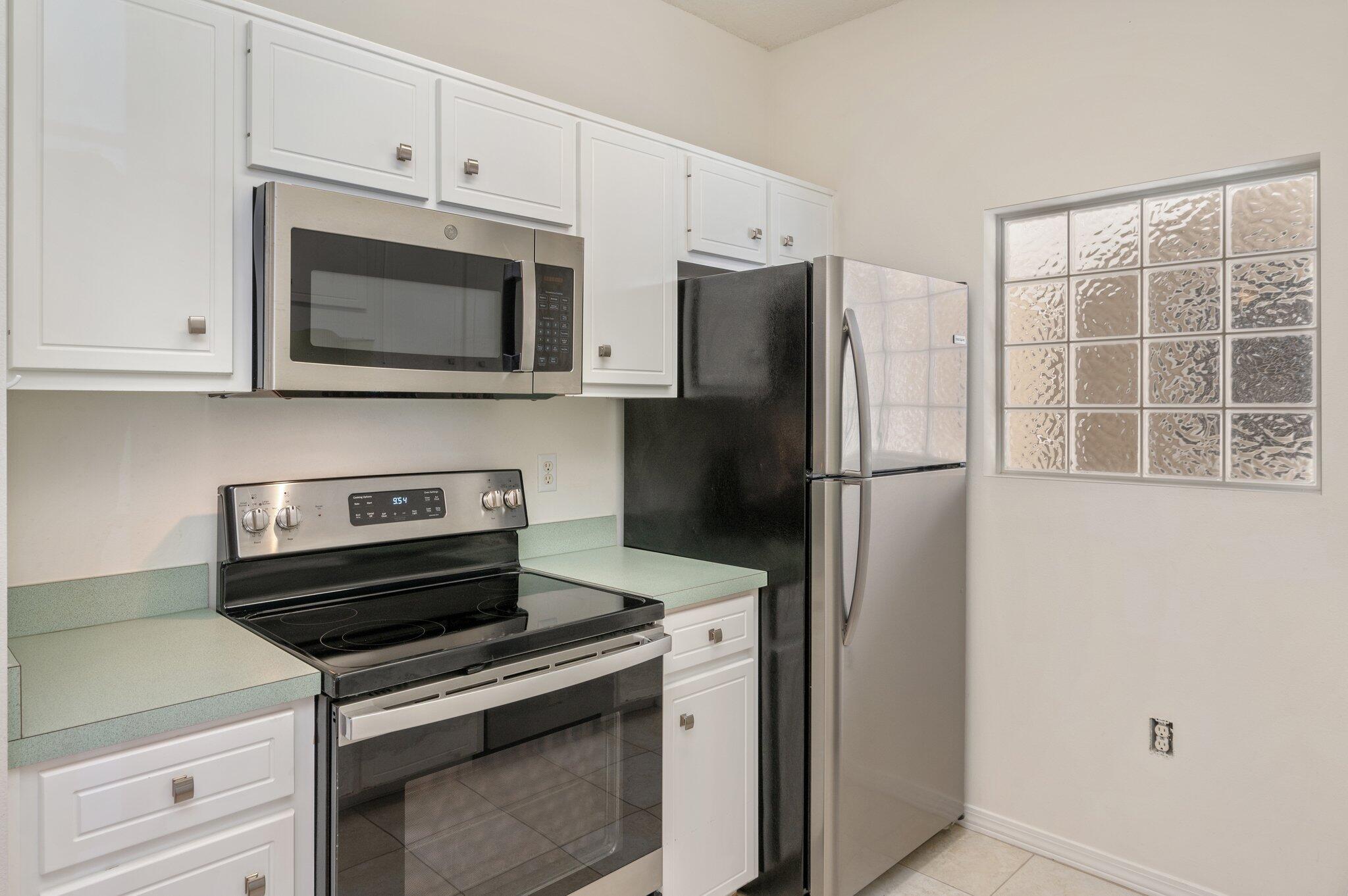 THE OAKS AT NICEVILLE - Residential