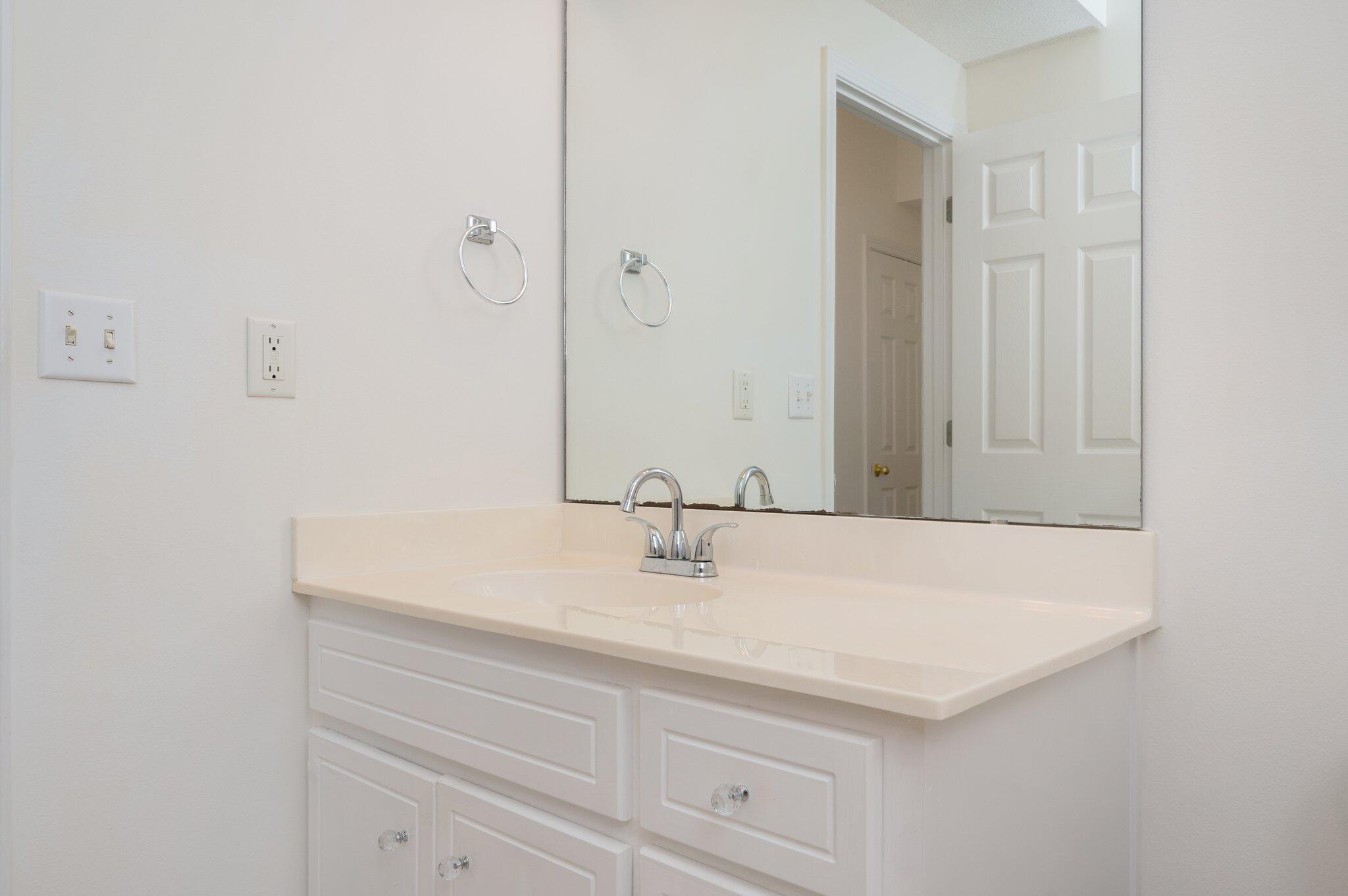 THE OAKS AT NICEVILLE - Residential