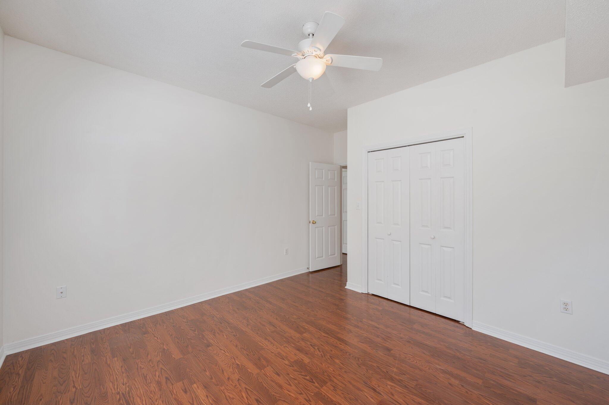 THE OAKS AT NICEVILLE - Residential