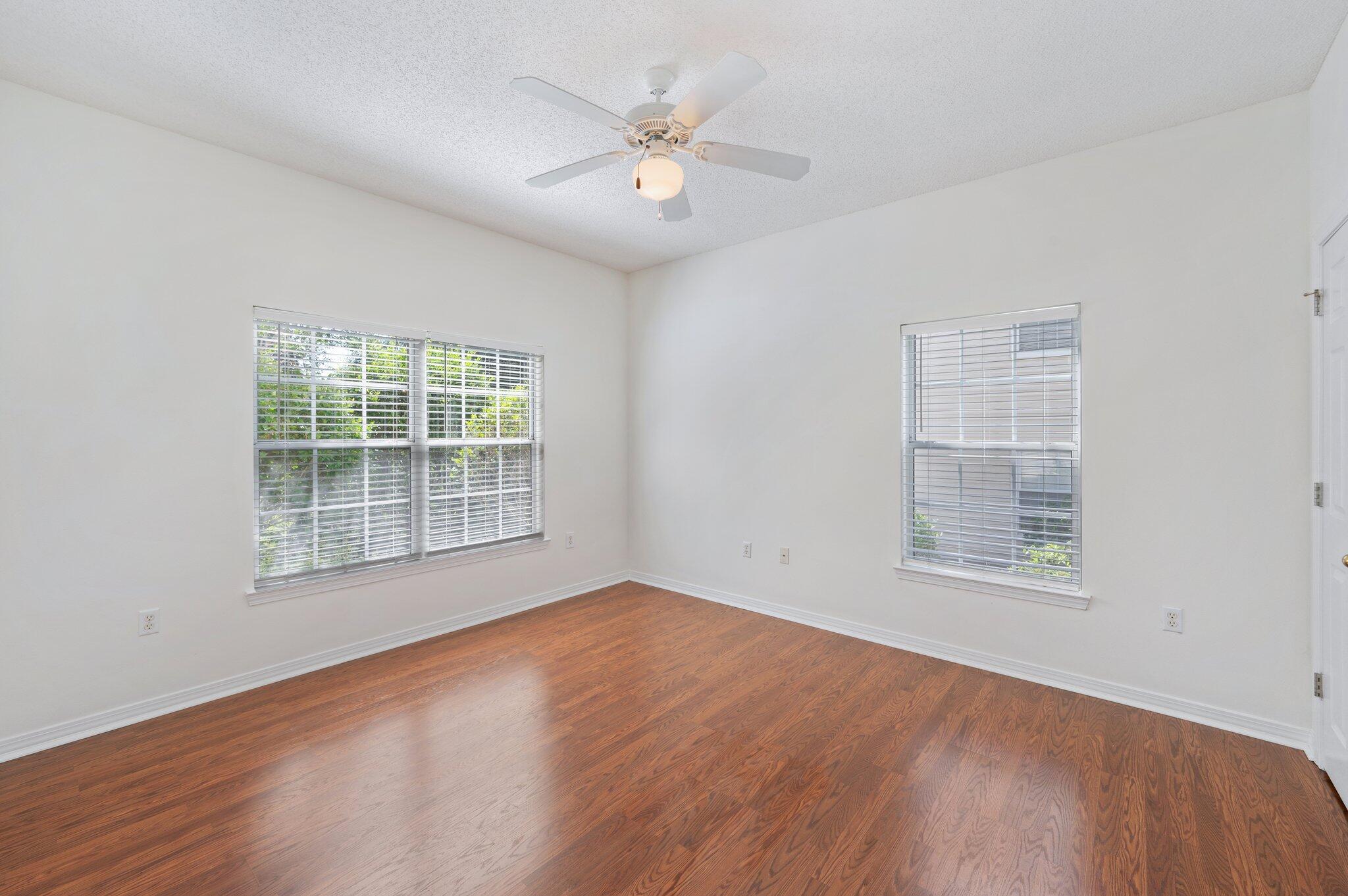 THE OAKS AT NICEVILLE - Residential