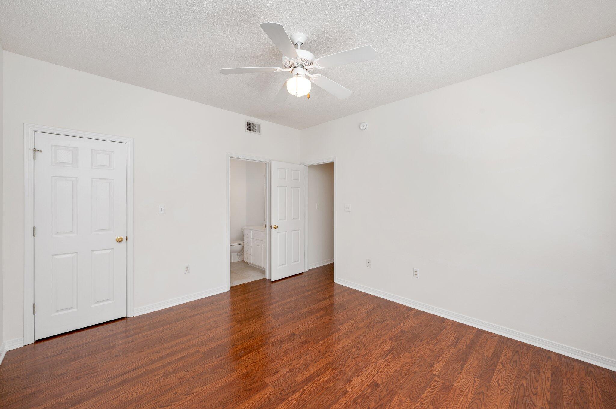THE OAKS AT NICEVILLE - Residential
